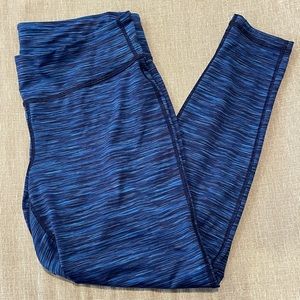 Blue ankle length leggings